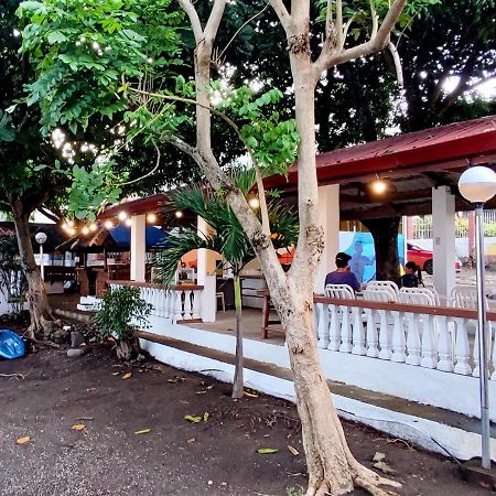 Leynes Taal Lake Resort And Hostel Tanauan  Ngoại thất bức ảnh